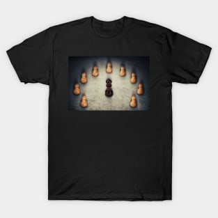 chess queen surrounded T-Shirt